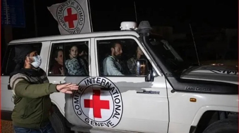 عاموس هرئيل: صفقة المخطوفين لم تنجَز.. والصراع في إسرائيل بشأنها في ذروته
